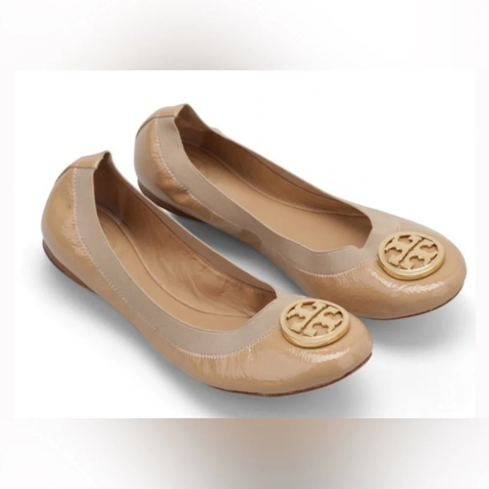 Tory Burch Caroline Nude Tan Patent Leather Ballerina Flats Sleepies Logo Size 8